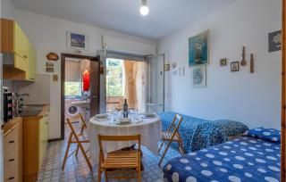 Awesome Apartment In Ortona With Wifi - 8