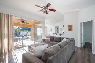 Serene 3-Bedroom Haven near Sanibel Beach! - Cape Coral - 8