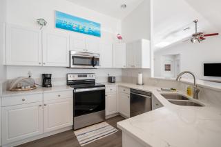 Serene 3-Bedroom Haven near Sanibel Beach! - Cape Coral - 4