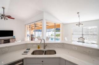 Serene 3-Bedroom Haven near Sanibel Beach! - Cape Coral - 3