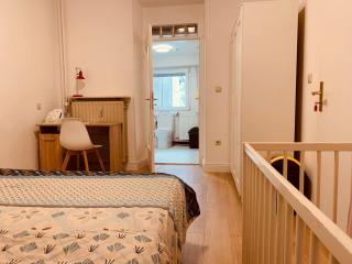 Nice private room in Luxembourg City - 1