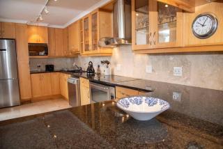 WATERFRONT -NEW LISTING LUXURY 4 BED ON THE WATER - Knysna - 4