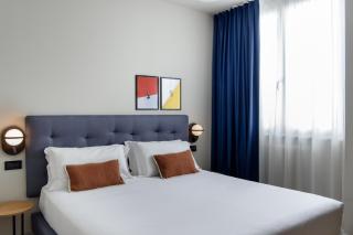 The Poet Hotel - 6