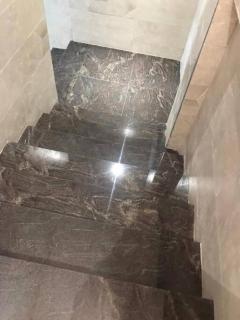 Spacious studio apartment in a modern high-security building with lift access Includes free parking in Muyenga kampala - Kampala - 3