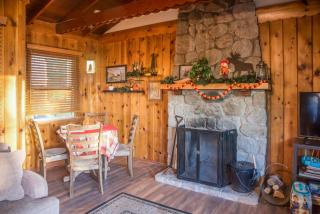 Crestline Cabin Close to Lake Arrowhead and Skiing - Crestline - 5