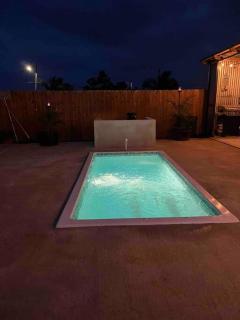 El Camper RV with pool. - 1