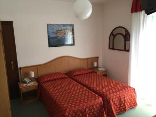 Hotel Capitol - 4