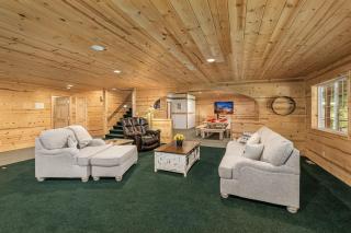 River Road Lodge by NW Comfy Cabins - 1