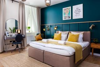 Stylish and comfortable downtown home - 0