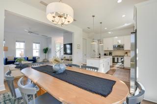 Florida Home - Grill and Pool Table, Walk to Beach - Destin - 5