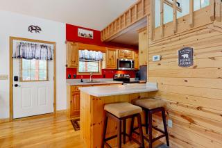 Bear Paw Cabin - Brasstown - 2