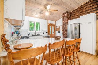 Whispering River Hideaway - Honor - 2