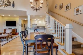 A1 at Castle Hill - Townhome - 2