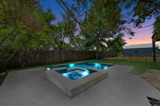 Clover Haus 2 Blks to Main St with Pool and Spa! - Fredericksburg - 8