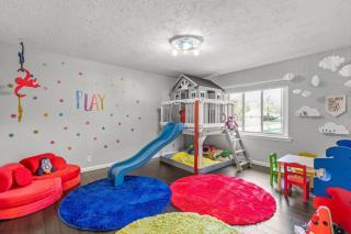 Zestlife-LuxuryEscape-ThemedRooms-Pool-GameRoom - Indianápolis - 1