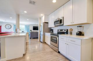 Scottsdale Vacation Home with Pool 2 Mi to Old Town - 4