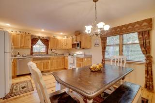 Picturesque Clayton Cabin with Mountain Views! - Clayton - 2