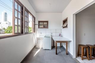 Casa na praia com churrasqueira - Bal. Camboriú - 1