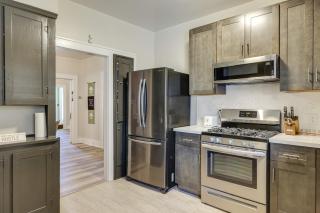 Sunny Turlock Cottage Walk to Downtown! - 5