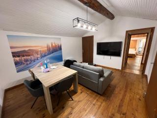 Jolie maison en pierre esprit chalet avec Jacuzzi - 2
