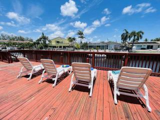 4 bedroom with pool, dock, canal. Bermuda's Secret - Fort Lauderdale - 7