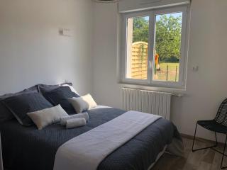 Gîte Confort au Coeur de la Vallée du Loir : 4 Ch, Jardin, Fibre, BBQ, Proche Château - FR-1-410-274 - Ruillé-sur-Loir - 2