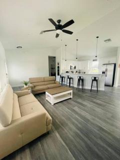 Brand New Lake View House - Self Check-In - 8