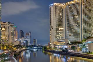 Queen Suite with City View at Acqua Private Residences - Manila - 3