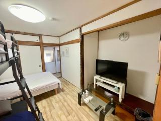 SunHome コリアタウン近く 一軒家貸切り 今里 - Osaka - 6