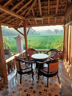 VILLACANTIK Yogyakarta triple bed for six persons - Bantul - 8