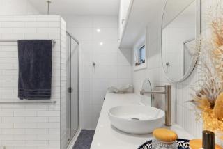The Waters Edge by Ready Set Stay - San Remo - 5