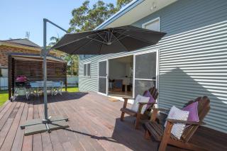 The Cabin - Waterfront with Fireplace - 5 mins to the Bay - Callala Bay - 8