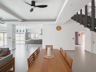Spacious 4 Bedrooms Villa with infinity pool - Grand Baie - 8