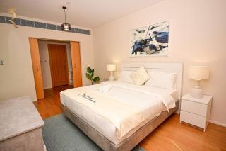 Starlight 1BR Apartment Retreat for Your Getaway Al Muneera - Abu Dhabi - 9