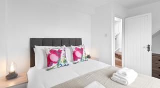 Well Coach House by Cliftonvalley Apartments - Bristol - 0