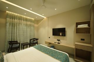 HOTEL LAKSH - 2