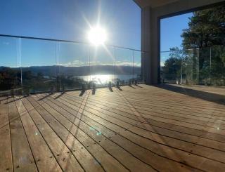 Jindabyne house 1, Modern 1 bedroom home, alpine views & fireplace - 2