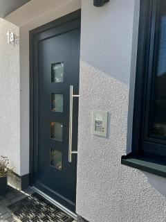 Exklusive Ferienwohnung bei Berlin, bis 5 Gäste, große Terrasse, Garten - 5