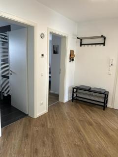 Exklusive Ferienwohnung bei Berlin, bis 5 Gäste, große Terrasse, Garten - 2
