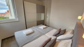 The Sands LUXE Pool Aparthotel - Novalja - 4
