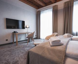 Hotel ALBRECHT - Bratislava - 9