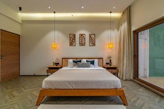 StayVista's Amorist Villa - Amidst Greenery with Terrace, Kids Zone, Snooker Table, Turf - Karjat - 1