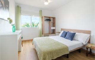 4 Bedroom Nice Apartment In El Campello - El Campello - 4