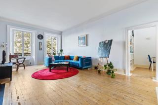 Germaine Greer's Legacy Flat in Hyde Park, Central London - 0