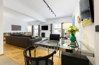 Modern Two-Bedroom Apartment In Kolonaki, Peridot - Homes - Atene - 1