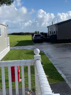 B3 Sunny Tides - 4