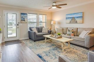 Charming PCB Condo with Balcony Walk to Beach! - Panama City Beach - 7