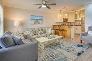 Charming PCB Condo with Balcony Walk to Beach! - Panama City Beach - 5