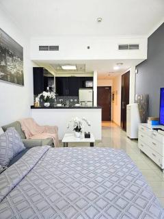 Luxury Botanica Studio Apartment 75 - Dubai - 0