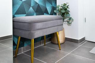 Chic207 Retreat: Modern 1BR Gem with Parking by NW - Budapest - 2